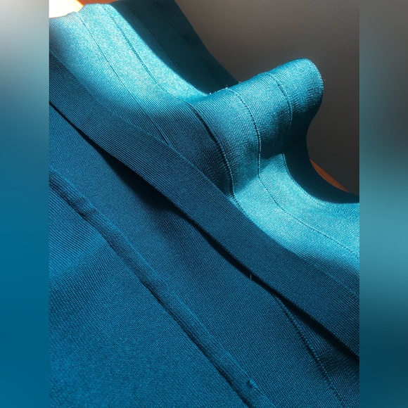 Bodycon Ruffle Dress - Picture 4 of 4